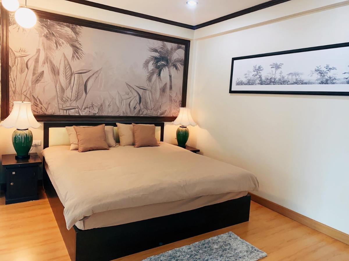 October Hostel Chiangmai Чиангмай Экстерьер фото