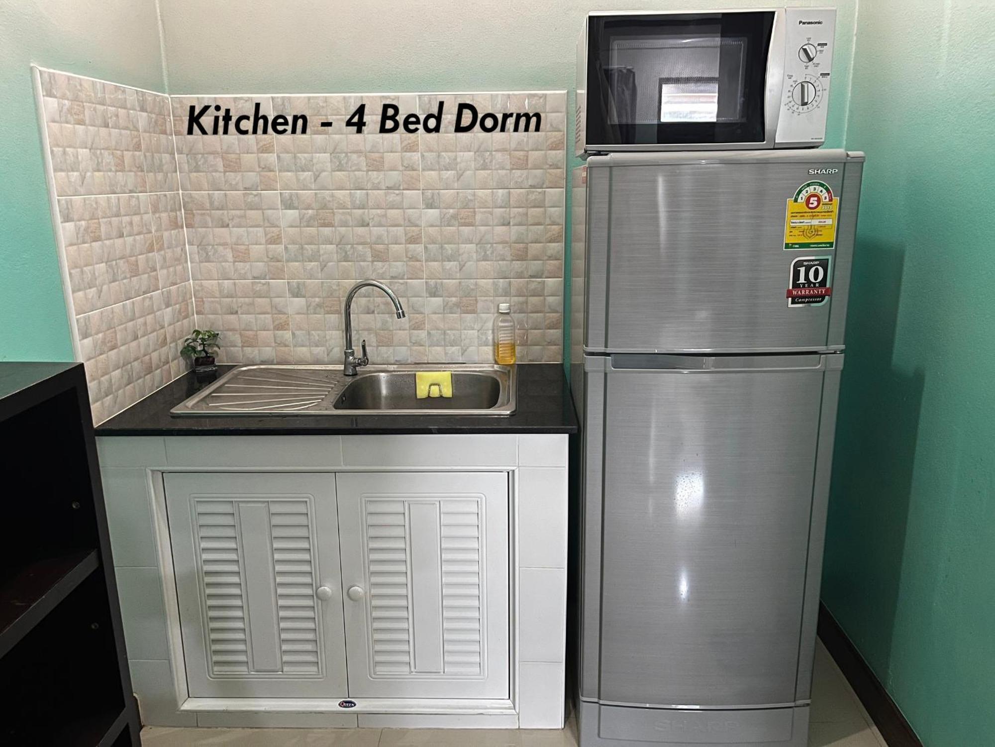 October Hostel Chiangmai Чиангмай Экстерьер фото