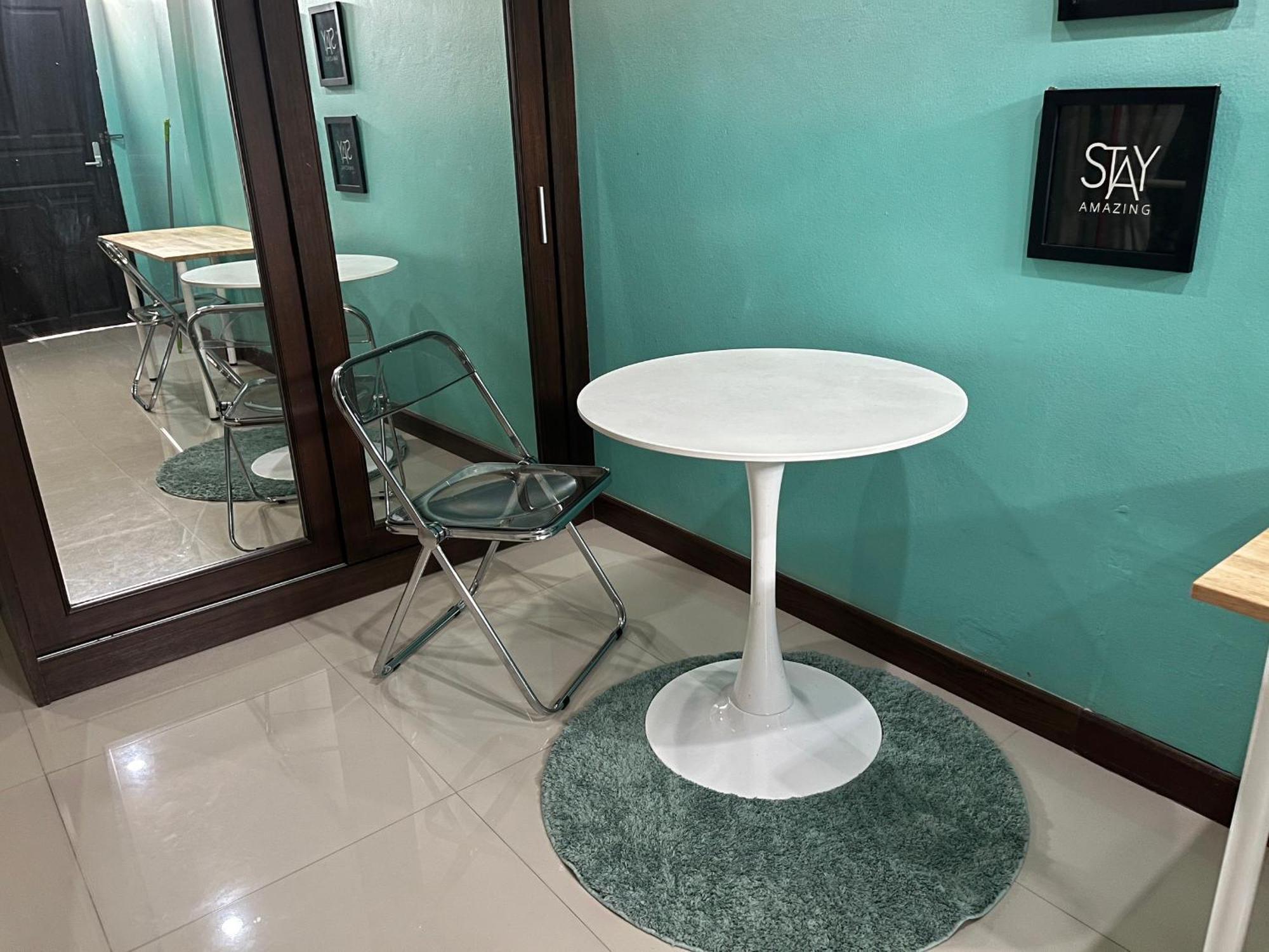 October Hostel Chiangmai Чиангмай Экстерьер фото