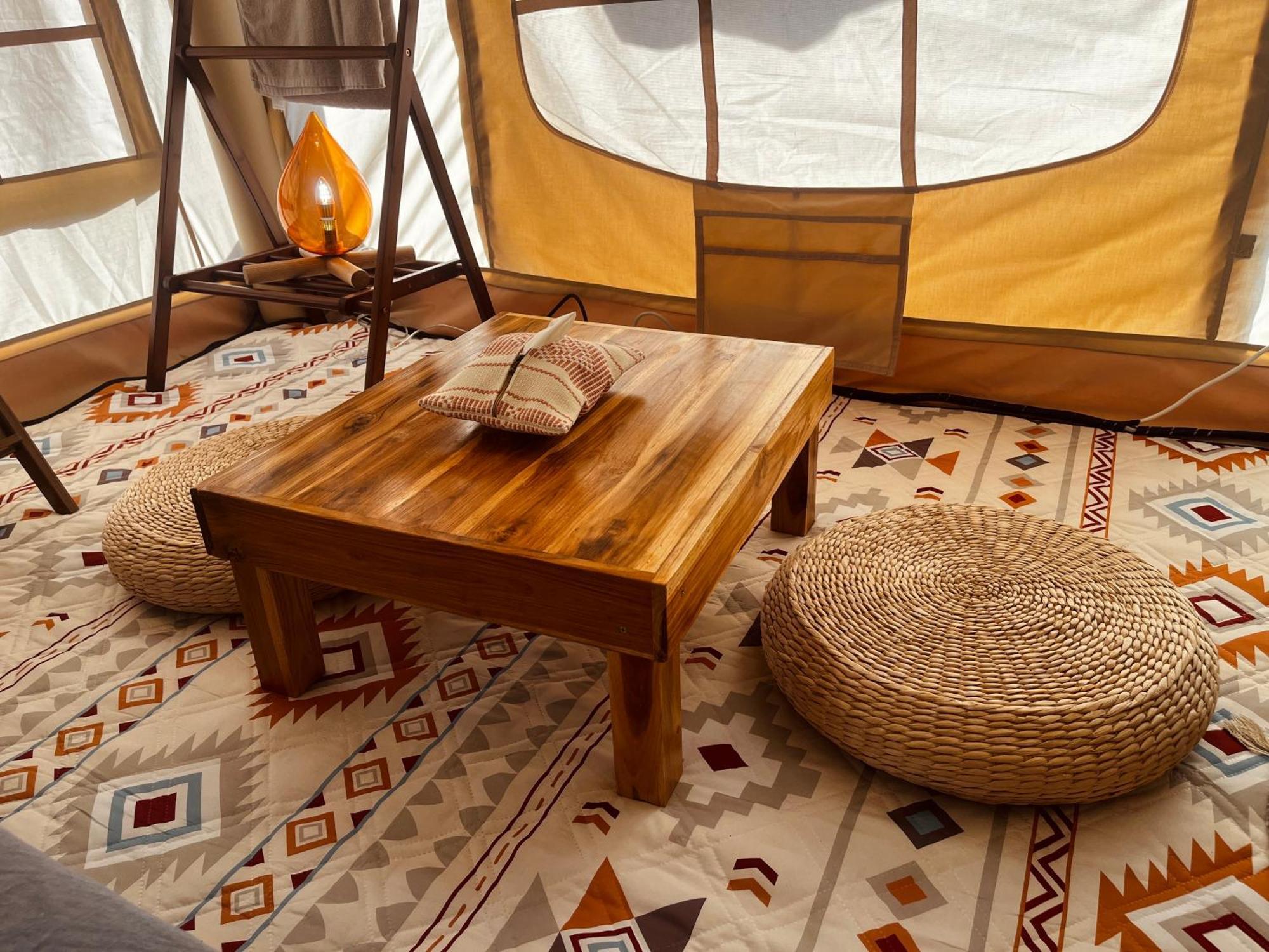 October Hostel Chiangmai Чиангмай Экстерьер фото